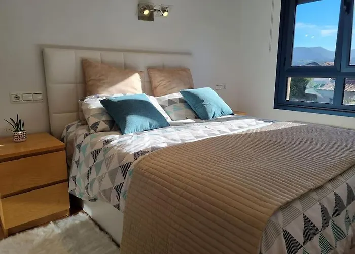 20A01 - Precioso Apartamento Con Piscina Y Garaje